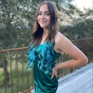 Meet your Posher, Bella